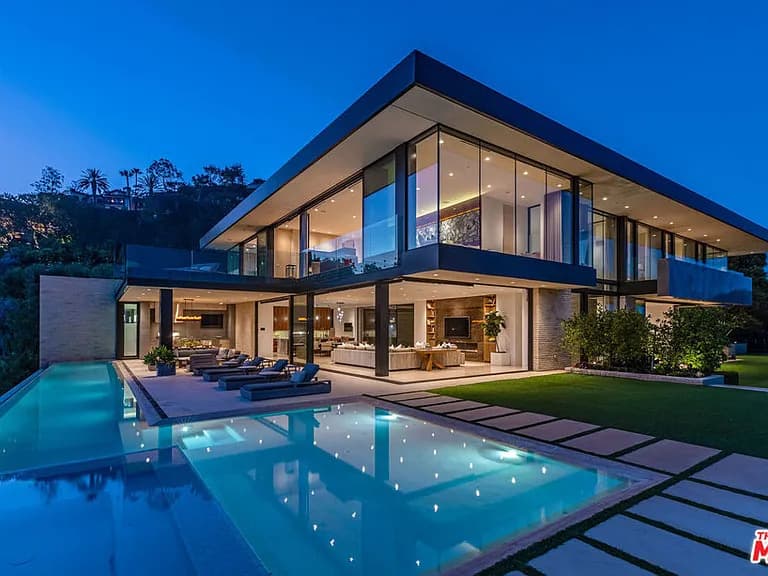 Original Business Photo